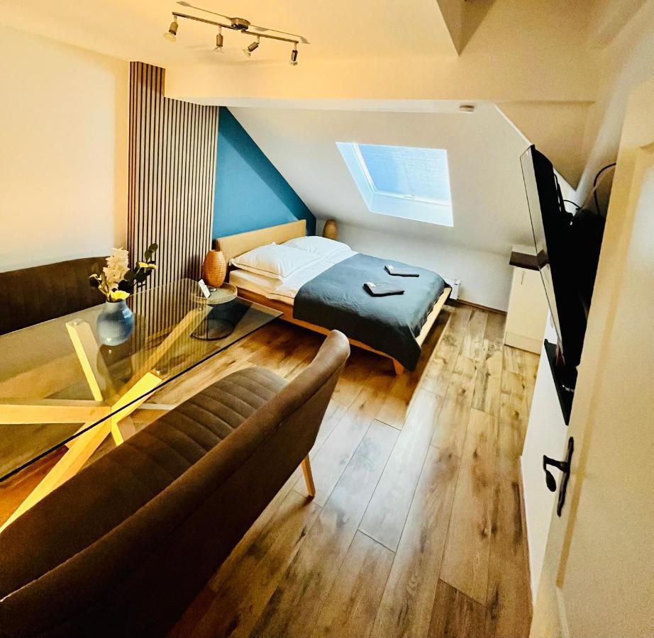 Aycatcherhomes - Top Lage I 4 Personen I 2 Schlafzimmer I Zentral I Altstadt Marburg I Naehe Fluss Lahn I Wlan I Apartment Sirius Dış mekan fotoğraf